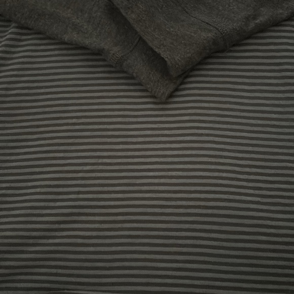 Hurley Hooded Shirt - Picture 3 of 4